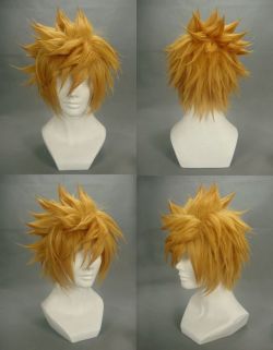 Final Fantasy Cloud Cosplay Wi...