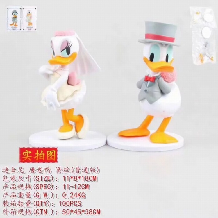 Disney Don Donald  Fauntleroy Duck a set of 2  Boxed Figure Decoration 11-12CM Style A