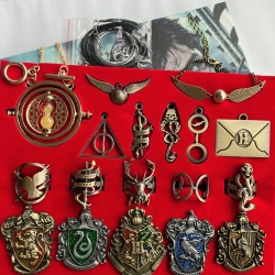 Harry Potter Metal box necklac...