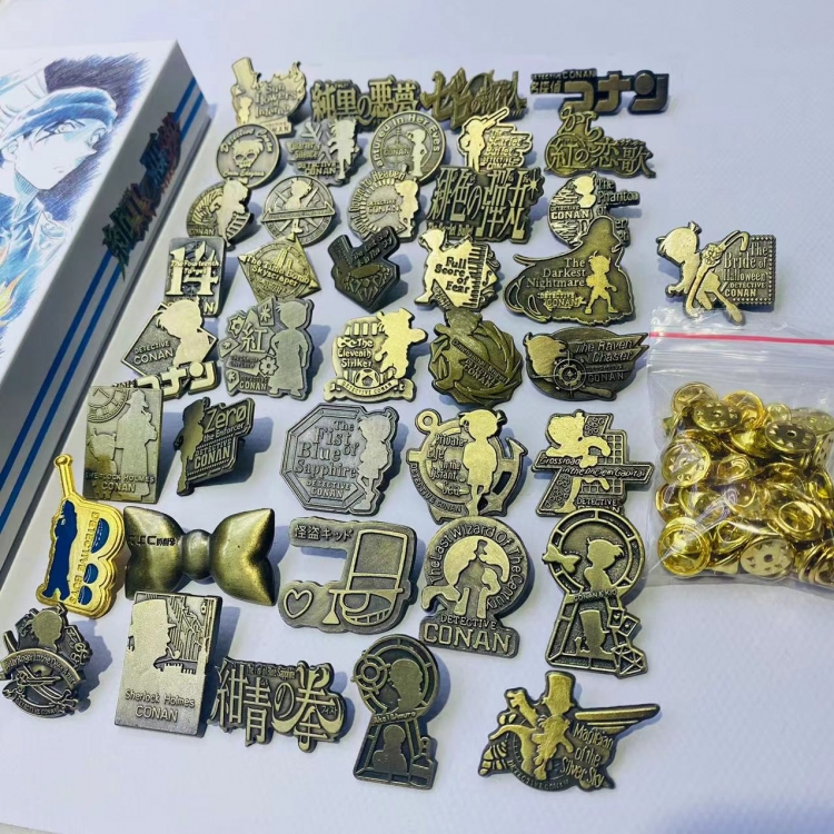Detective conan Anime peripheral badge chest list a set of 40
