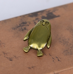 owl Cartoon metal brooch badge...