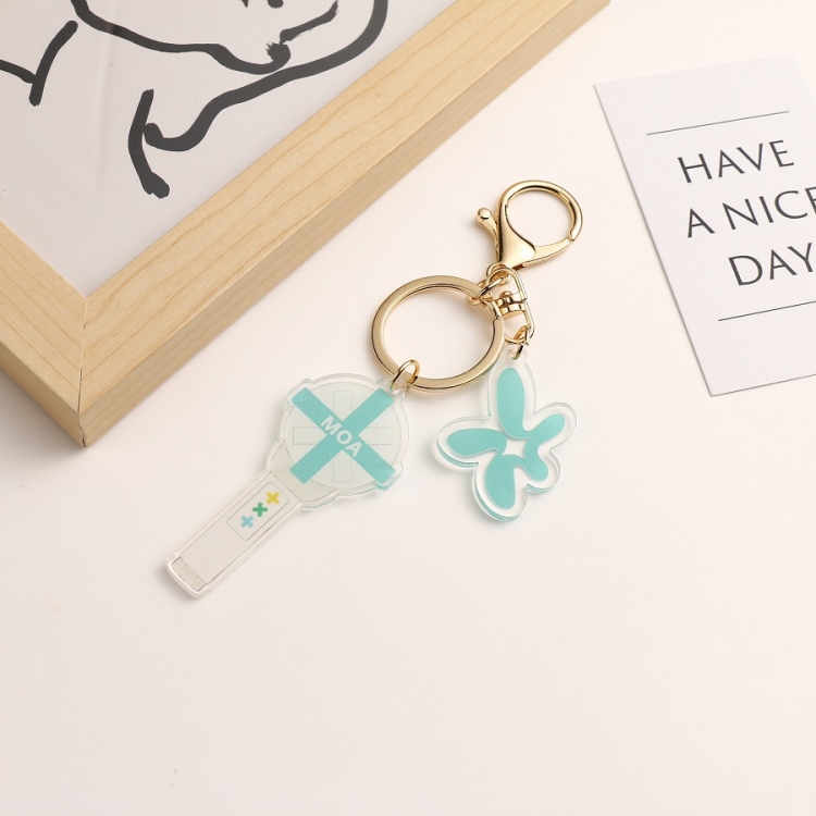 TXT Acrylic keychain pendant OPP packaging price for 5 pcs