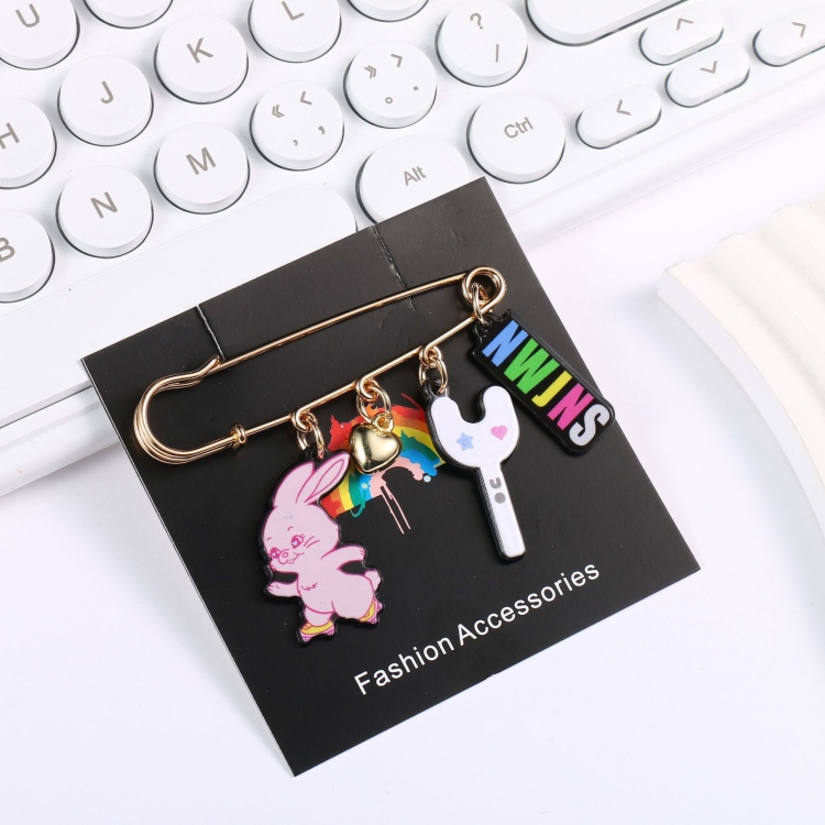 Newjeans Korean celebrity peripheral PVC pin keychain price for 5 pcs