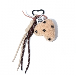 Trendy plush heart-shaped keyc...
