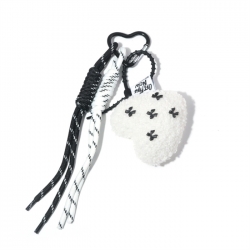 Trendy plush heart-shaped keyc...