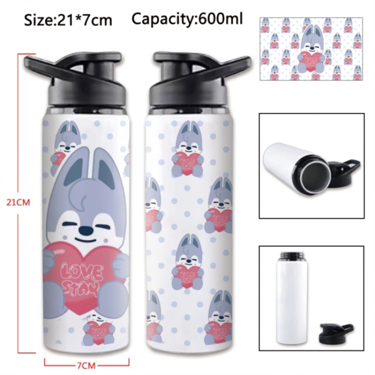Straykids Anime Printed Outdoor Sports Water Bottle 600ml 21x7cm